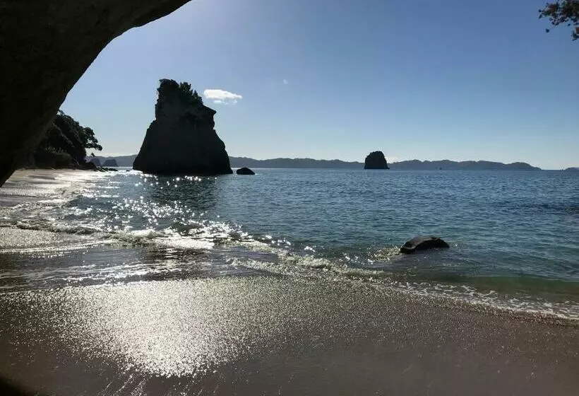 ペンション Hahei Retreat