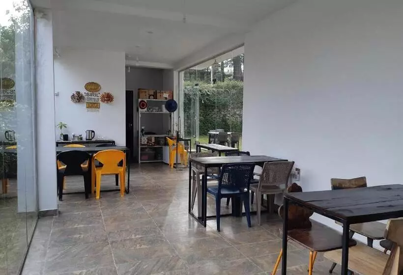 Aamiaismajoitus (B&B) Siril Guesthouse Hostel