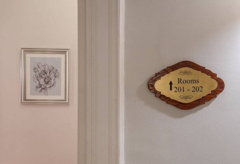 1920s Boutique Hotel And Restaurants