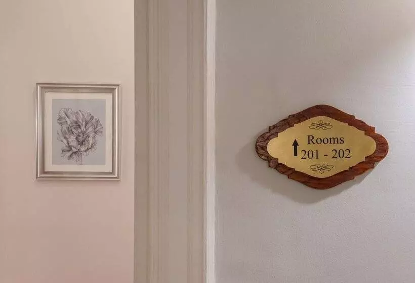 1920s Boutique Hotel And Restaurants