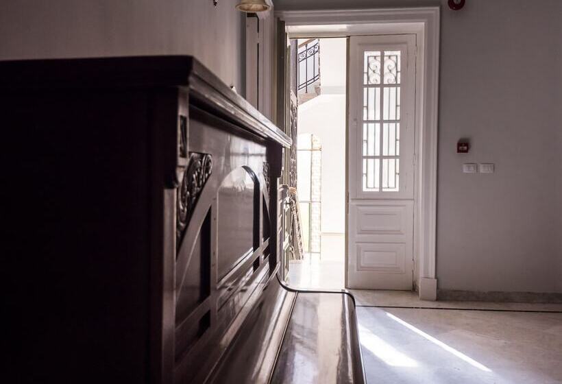 1920s Boutique Hotel And Restaurants