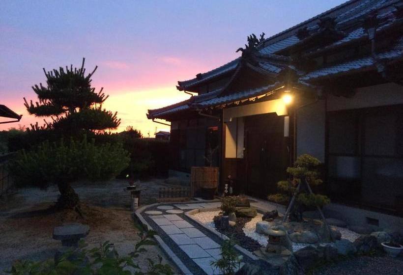 Bed and Breakfast Shimanami Kaido Sekisho No Yado Pompoko
