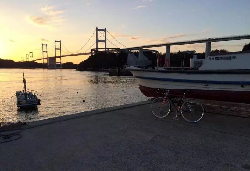ベッドアンドブレックファースト Shimanami Kaido Sekisho No Yado Pompoko