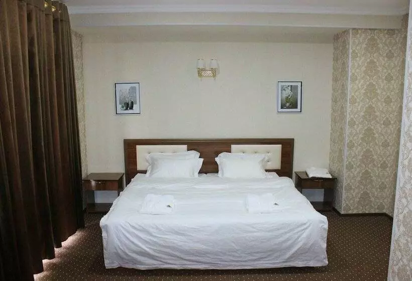Ulug Bek Hotel And Spa