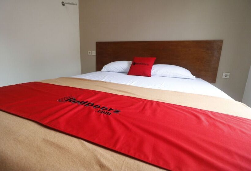 Пансион Urbanview Hotel Ava Banjarmasin By Reddoorz