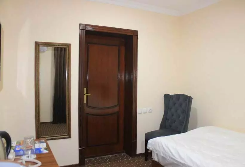 Ulug Bek Hotel And Spa