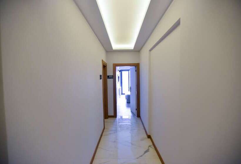 Bed and Breakfast Nest