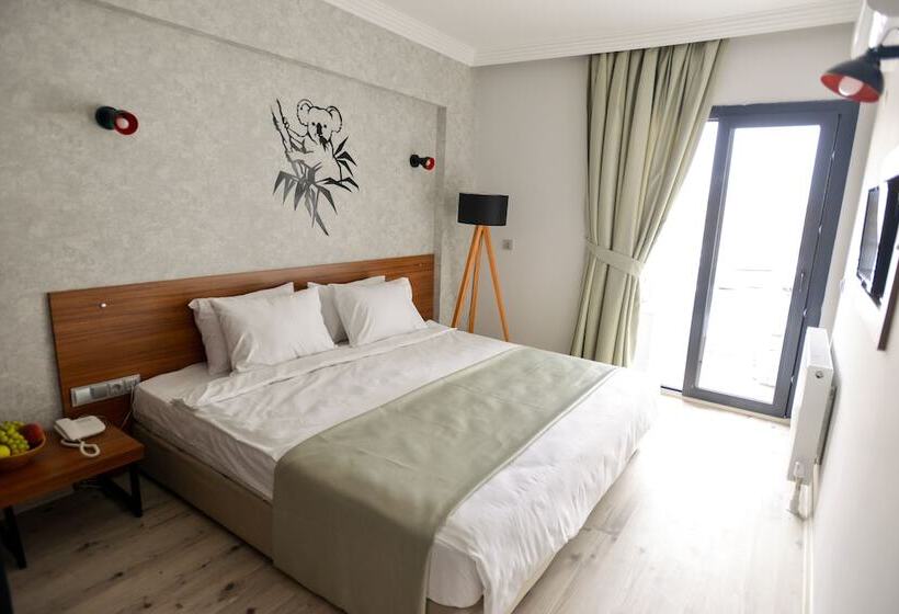 Bed and Breakfast Nest