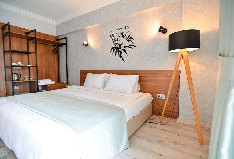 Bed and Breakfast Nest