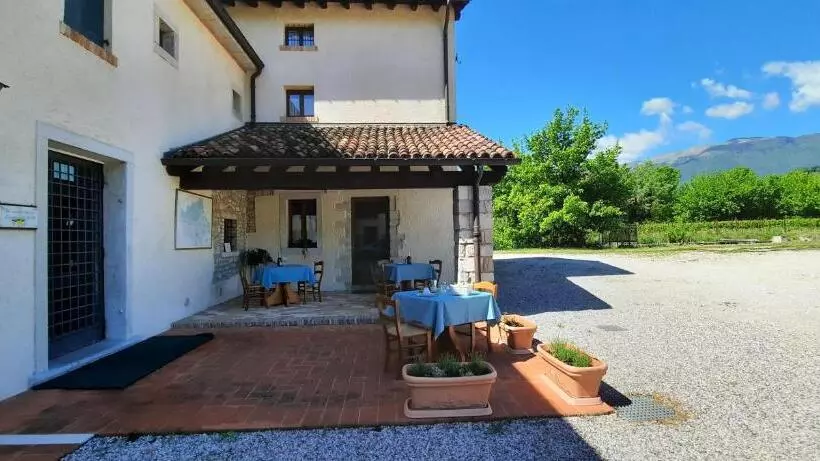 Hotelli Agriturismo La Bella