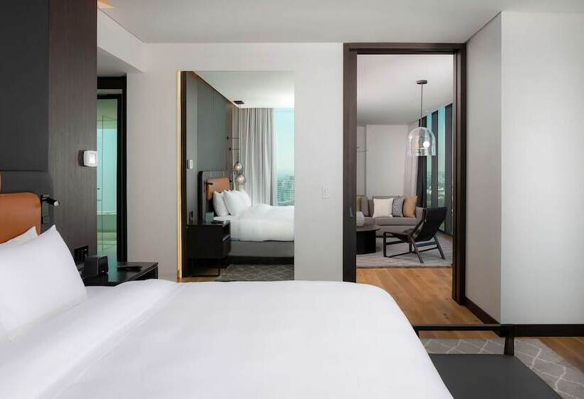 هتل Hilton Guadalajara Midtown