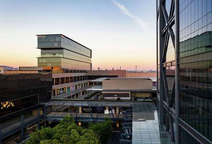هتل Hilton Guadalajara Midtown