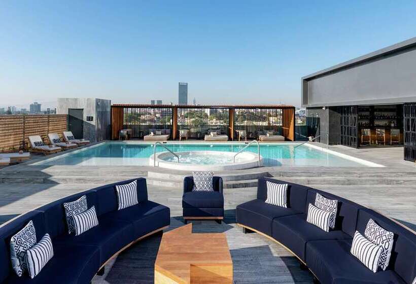 هتل Hilton Guadalajara Midtown