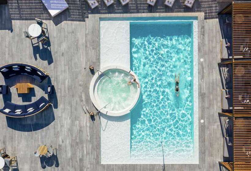 هتل Hilton Guadalajara Midtown