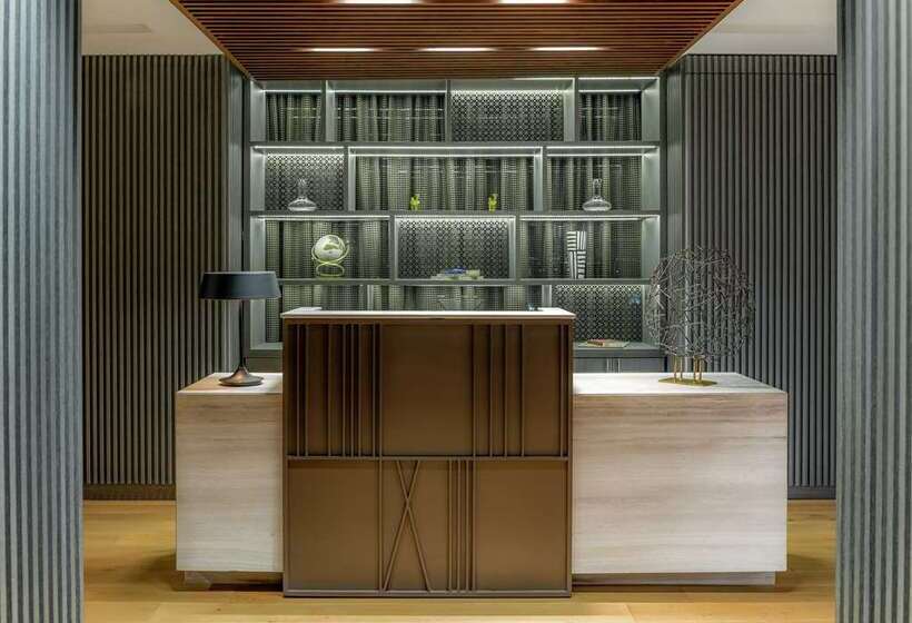 هتل Hilton Guadalajara Midtown