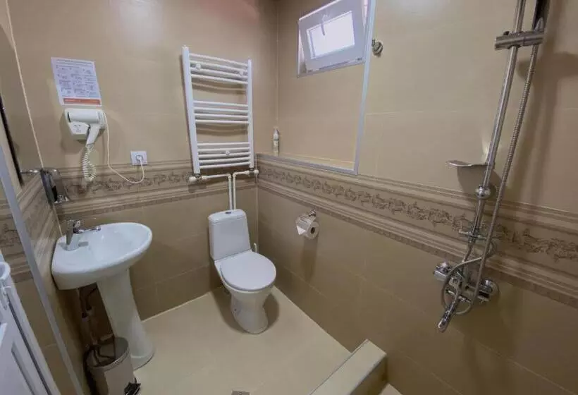 پانسیون Geo Inn