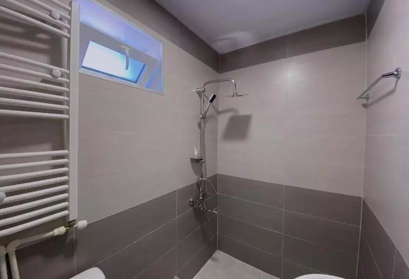 پانسیون Geo Inn