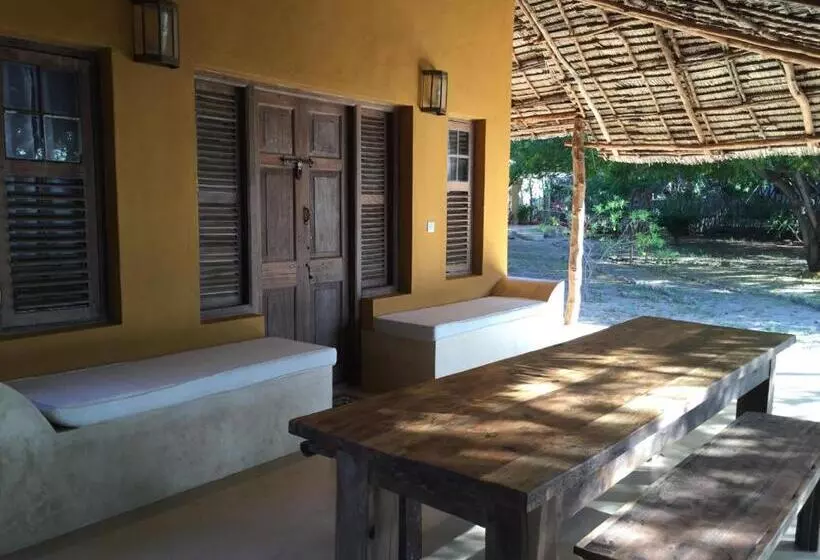 پانسیون Mangrove House