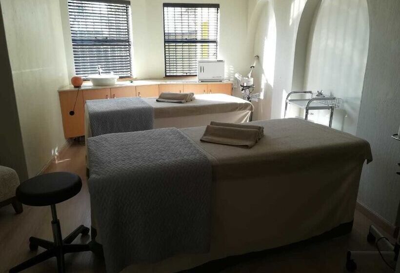 Курорт Pelonngwe Wellness Retreat & Spa