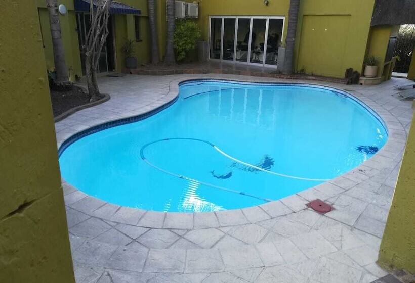 Курорт Pelonngwe Wellness Retreat & Spa