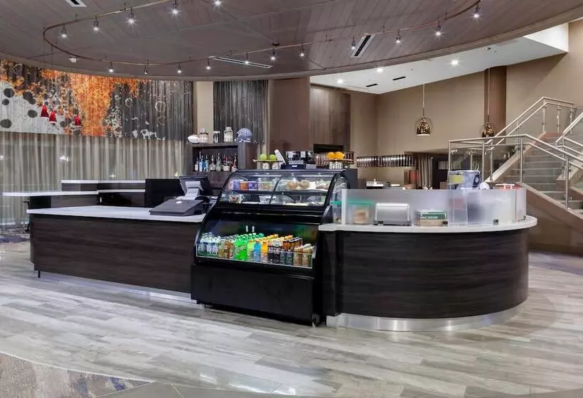 هتل Courtyard By Marriott Dallas Downtown/reunion District