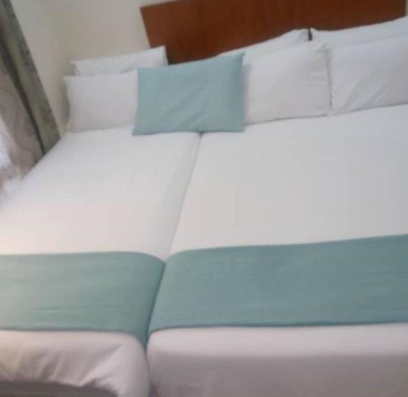 هتل Eros Guest Inn