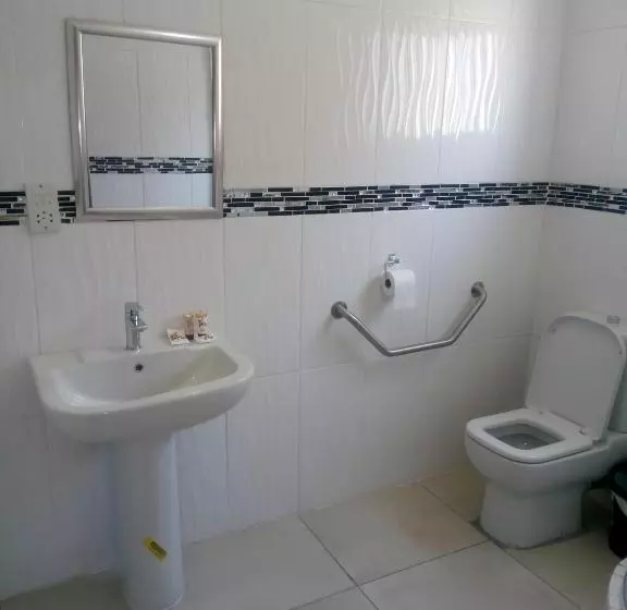 هتل Eros Guest Inn