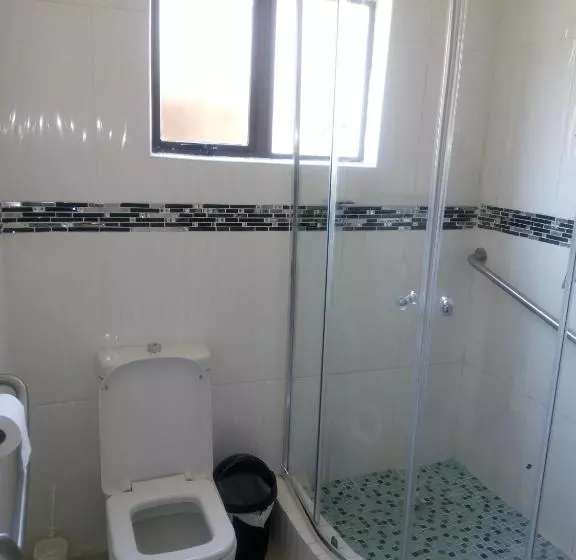 هتل Eros Guest Inn