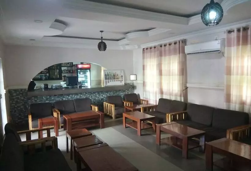 هتل Regview Restland