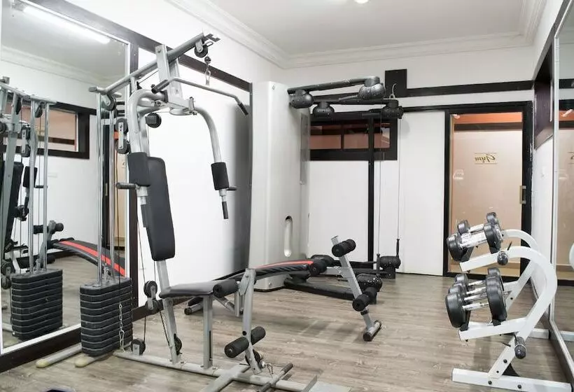 هتل Regview Restland