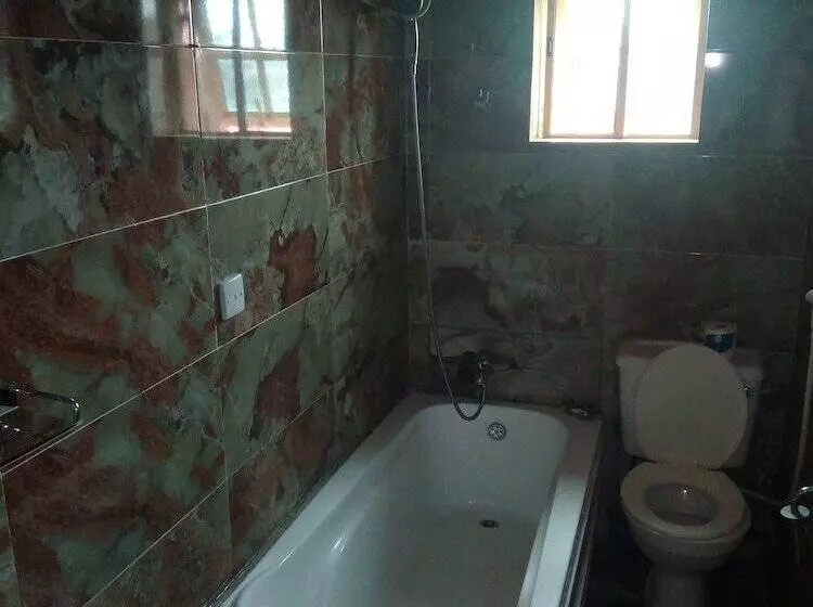 هتل Regview Restland