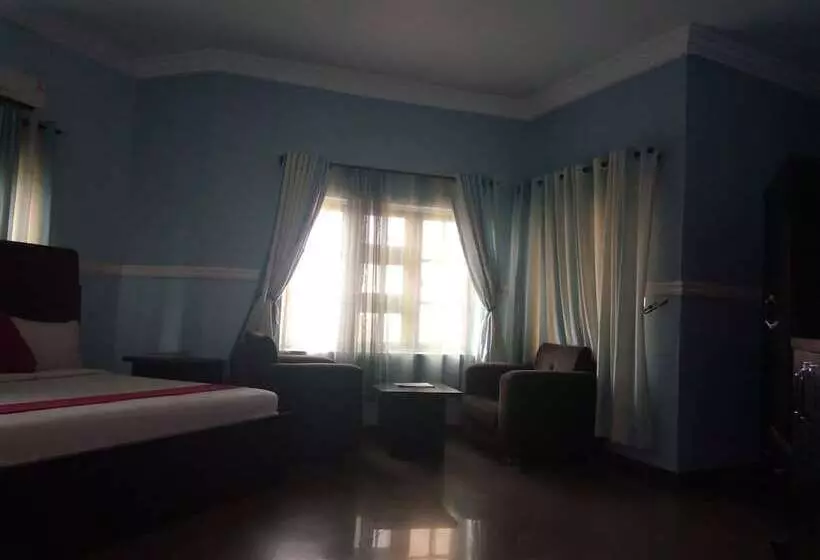 هتل Regview Restland