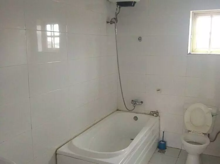 هتل Regview Restland