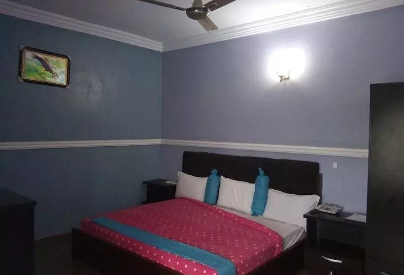 هتل Regview Restland