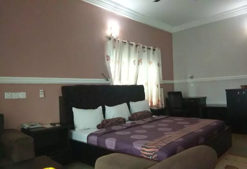 هتل Regview Restland