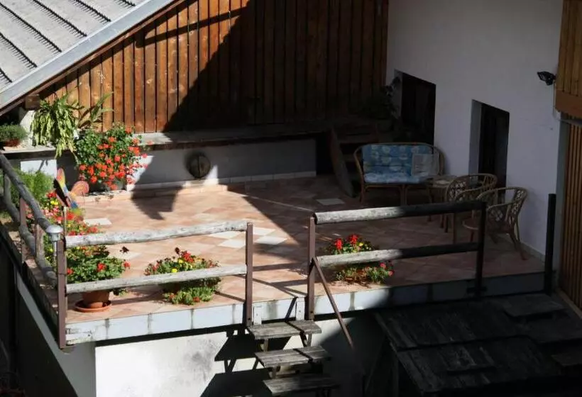 پانسیون Apartments Pri Urhu