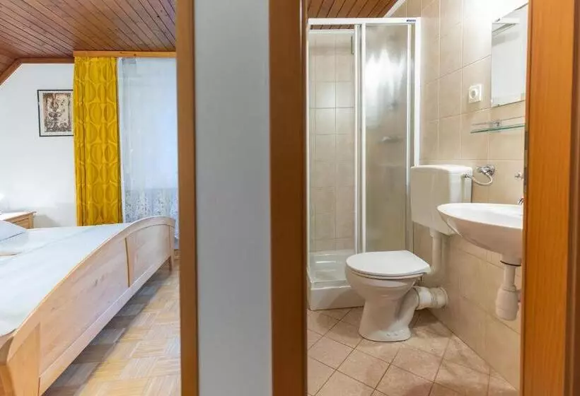 پانسیون Apartments Pri Urhu