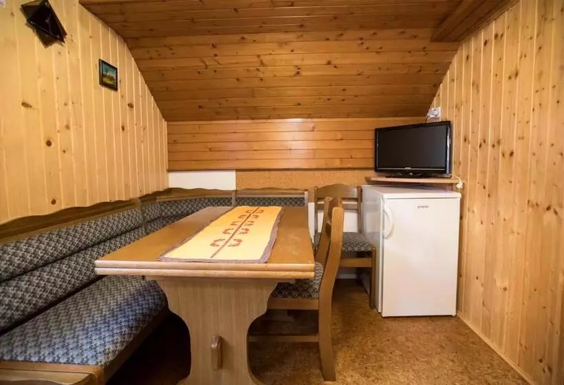 پانسیون Apartments Pri Urhu
