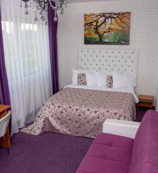 ペンション Iris Boutique