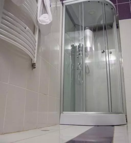 Majatalo Iris Boutique