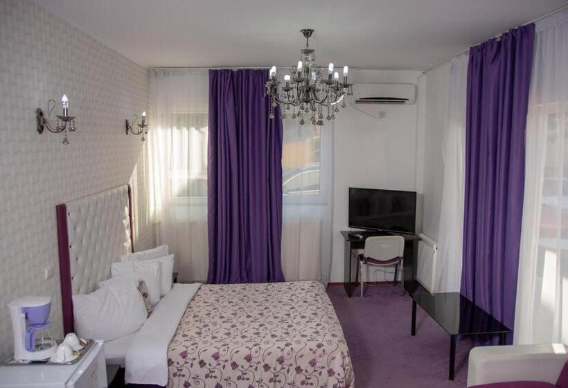 ペンション Iris Boutique