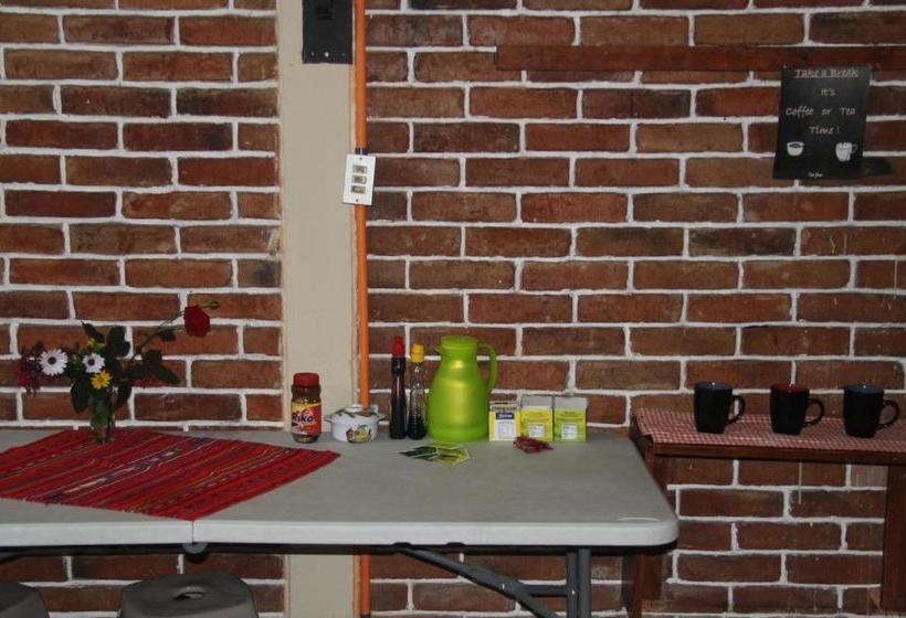 Hostal Dulces Sueños Hostel