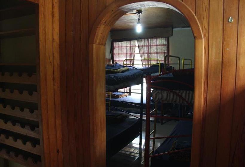 Hostal Dulces Sueños Hostel