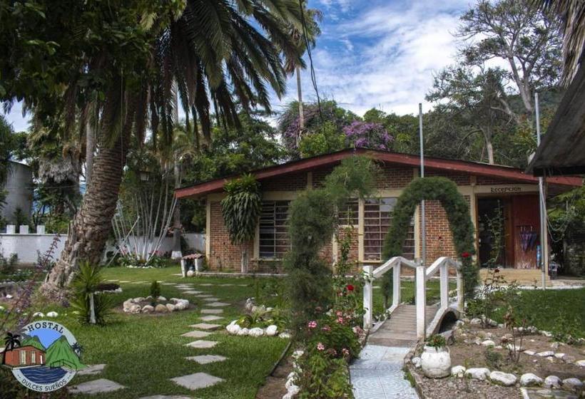 Hostal Dulces Sueños Hostel