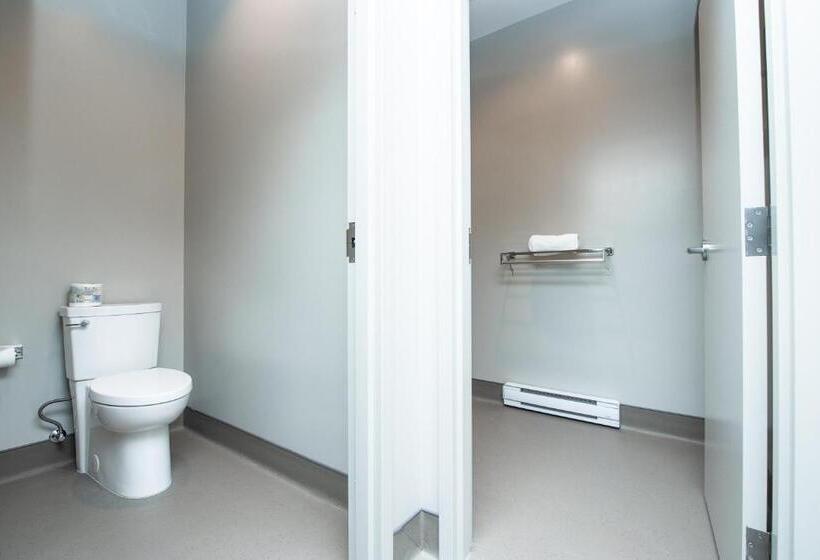 Nowhere Special Hostel