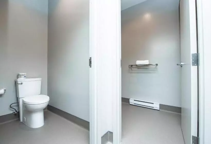 Nowhere Special Hostel