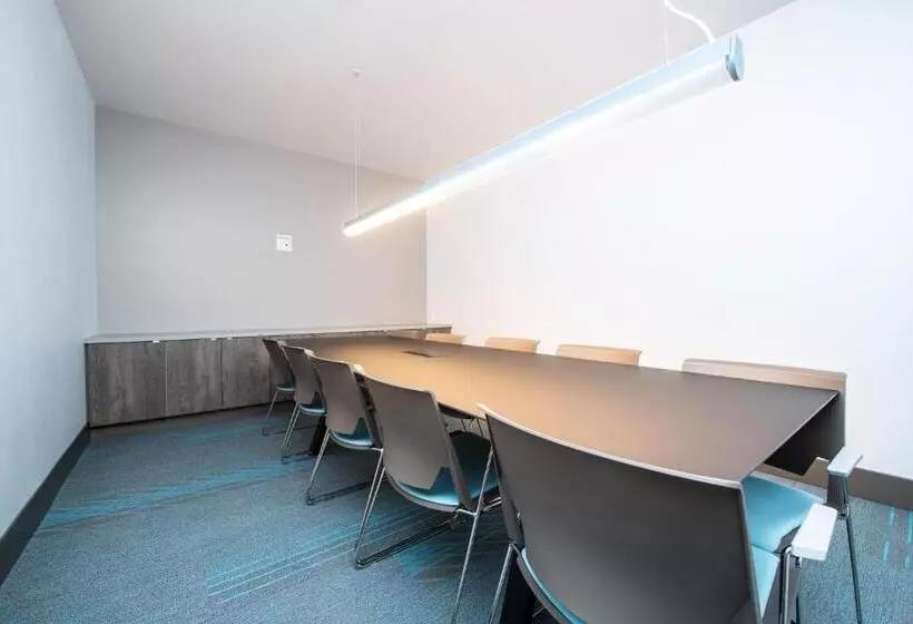 Nowhere Special Hostel