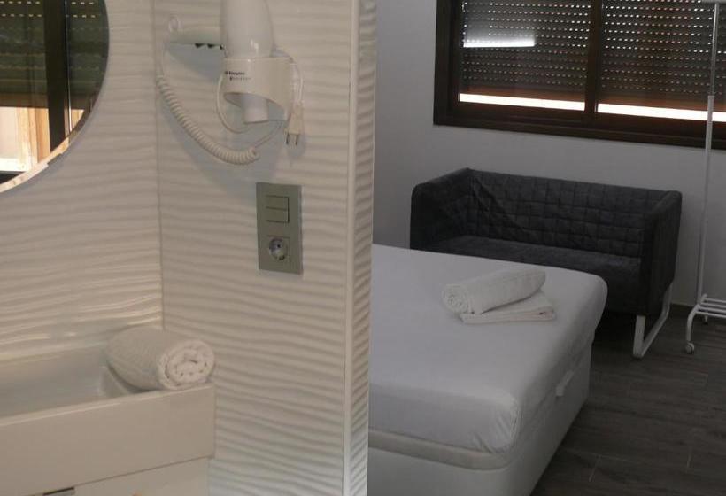 بنسيون Hostal Bed Of The Sea