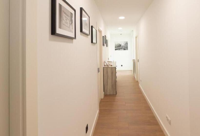 پانسیون Hostal Puente De Hierro