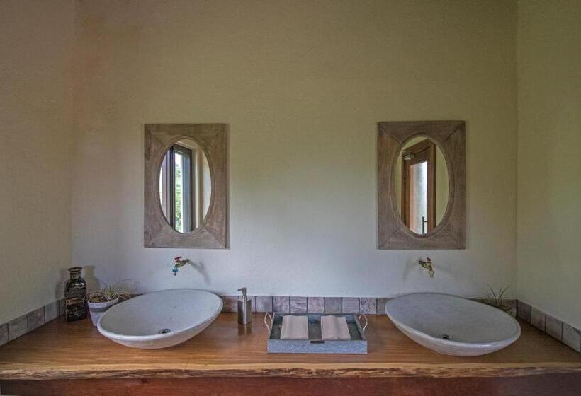 リゾートホテル Sattva Land